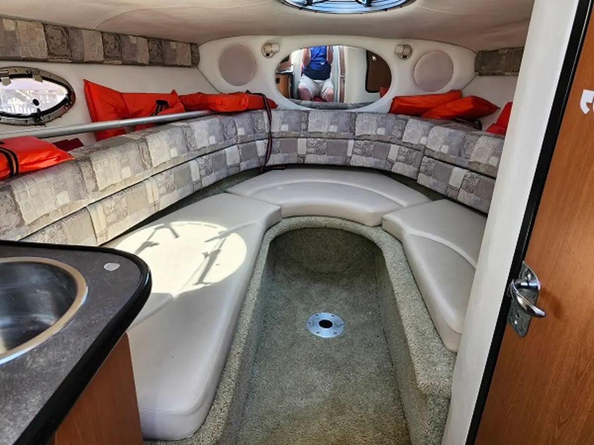 2007 Crownline 255 CCR