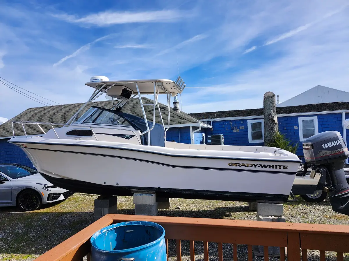 2000 Grady White Seafarer