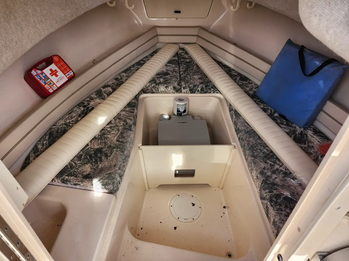 2000 Grady White Seafarer