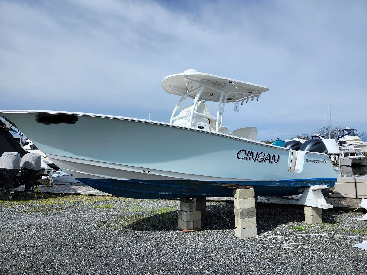 2014 Sportsman 251 CC - Ocean Beach Marine Centers 2014 Sportsman 251 CC