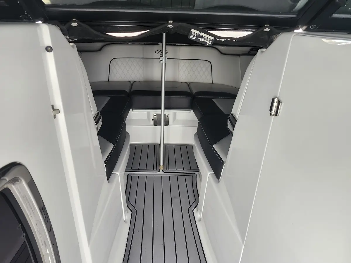 used 2019 Monterey Power M65 16