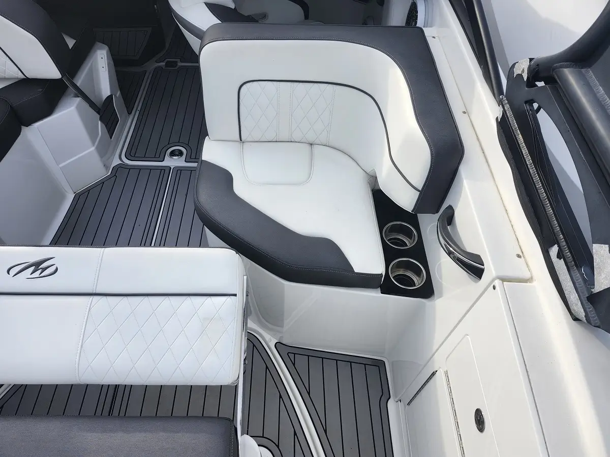 used 2019 Monterey Power M65 7